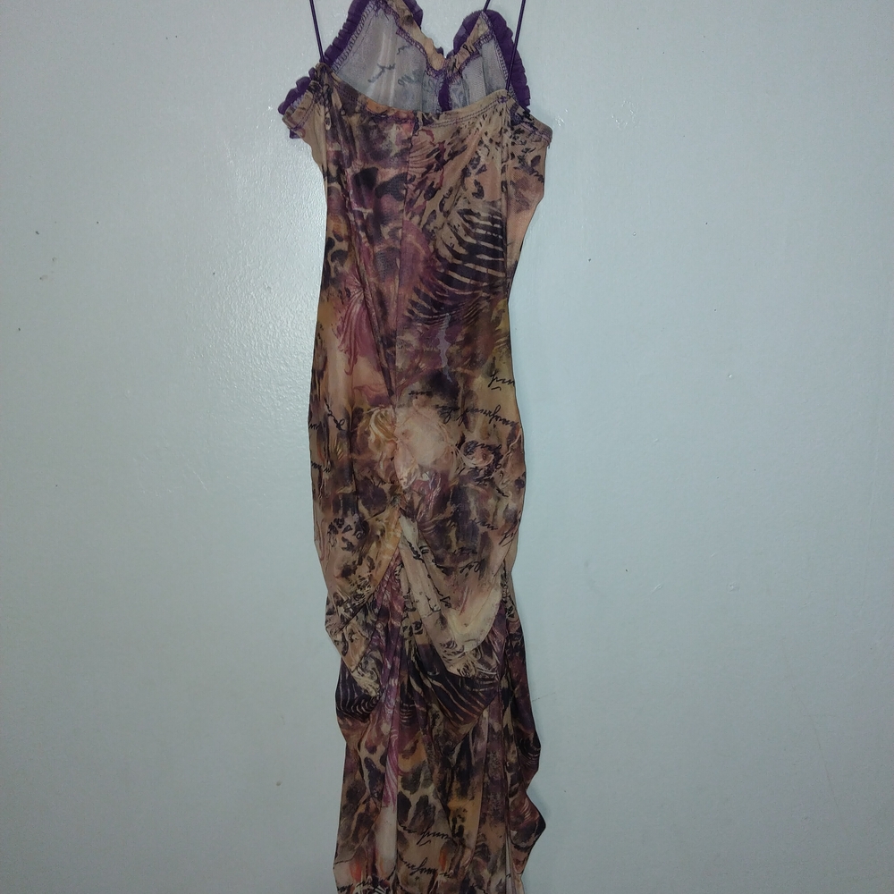 Elegant Backless Dress in Purple and Brown - Picture 9 of 10